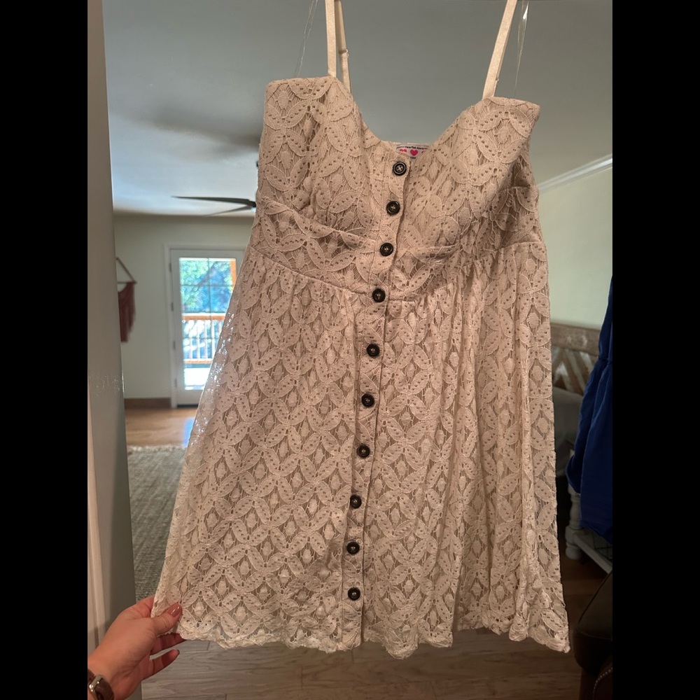 Little white dress
